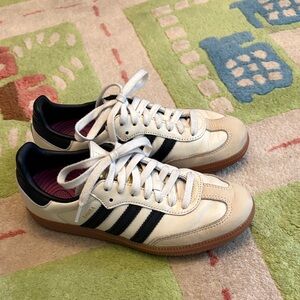 adidas Samba OG - cream w/black stripe, size 6.5